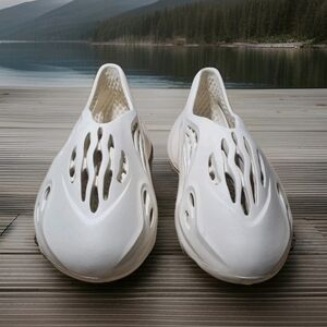 Size 7 Adidas Yeezy Foam Runner Sand Beige Women Slip On Clogs